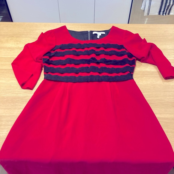 Beautiful dresses for sale - sizes 8 & 6. Selling each for $25 or all for $100. - Picture 1 of 5